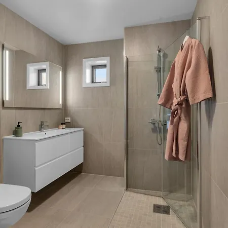 Borealis Luxury Suite Tromso Exterior photo